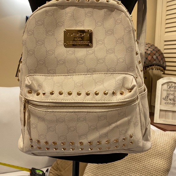 jett studded mini backpack bebe MCM Boo X Boba Fett Jet Pack Mini Backpack by Bioworld is a must X-Mini Stark Bebe Boo Side